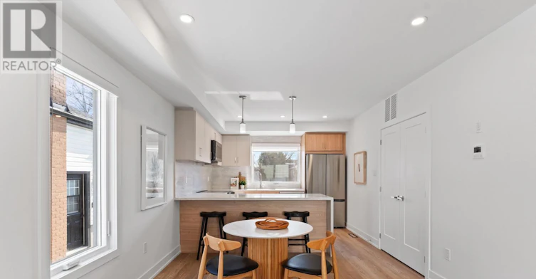 1-15 Acorn Avenue, Toronto, ON, M9B 3P7 - 8