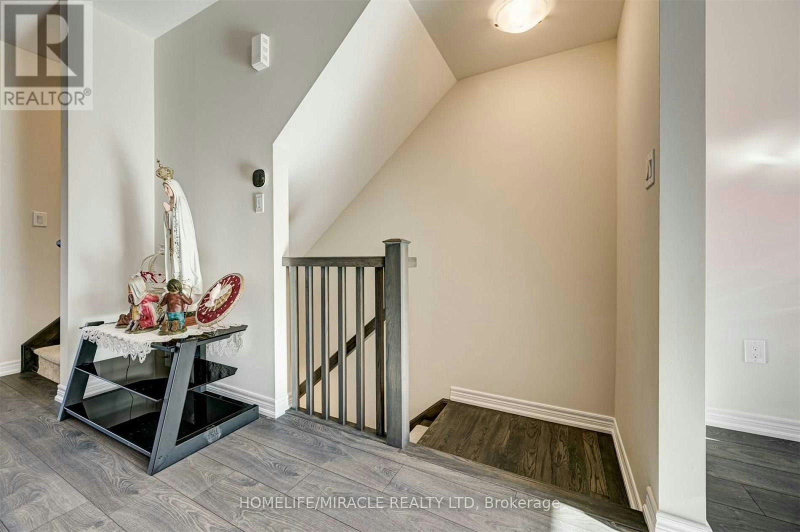16 Hibiscus Lane, Hamilton, ON, L8K 5J3 - 13