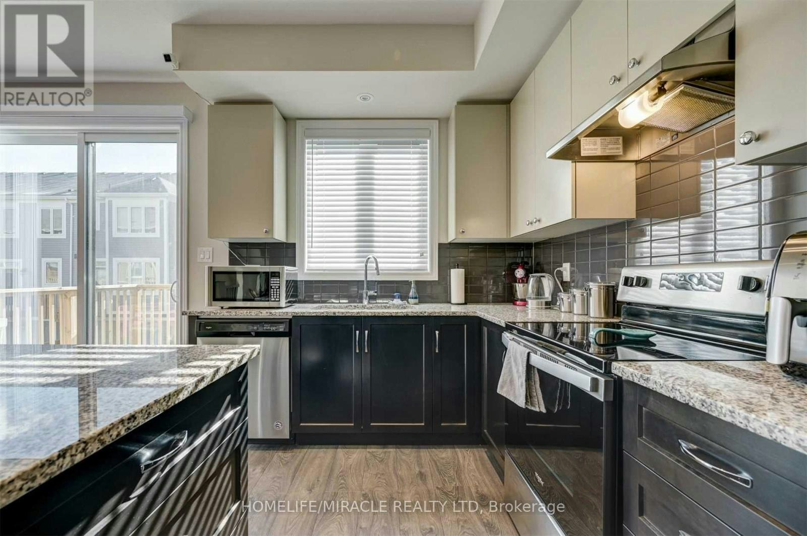 16 Hibiscus Lane, Hamilton, ON, L8K 5J3 - 24