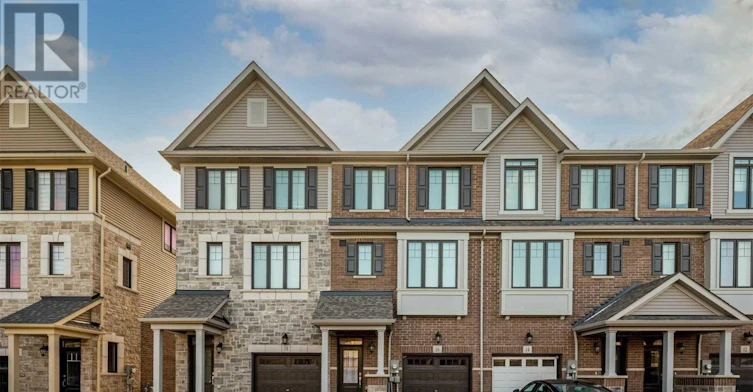 16 Hibiscus Lane, Hamilton, ON, L8K 5J3