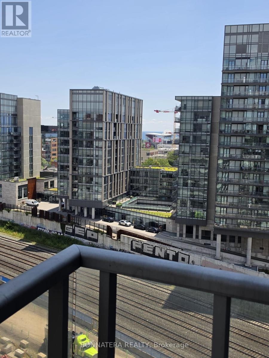 1210-150 Sudbury Street, Toronto, ON, M6J 3S8 - 11
