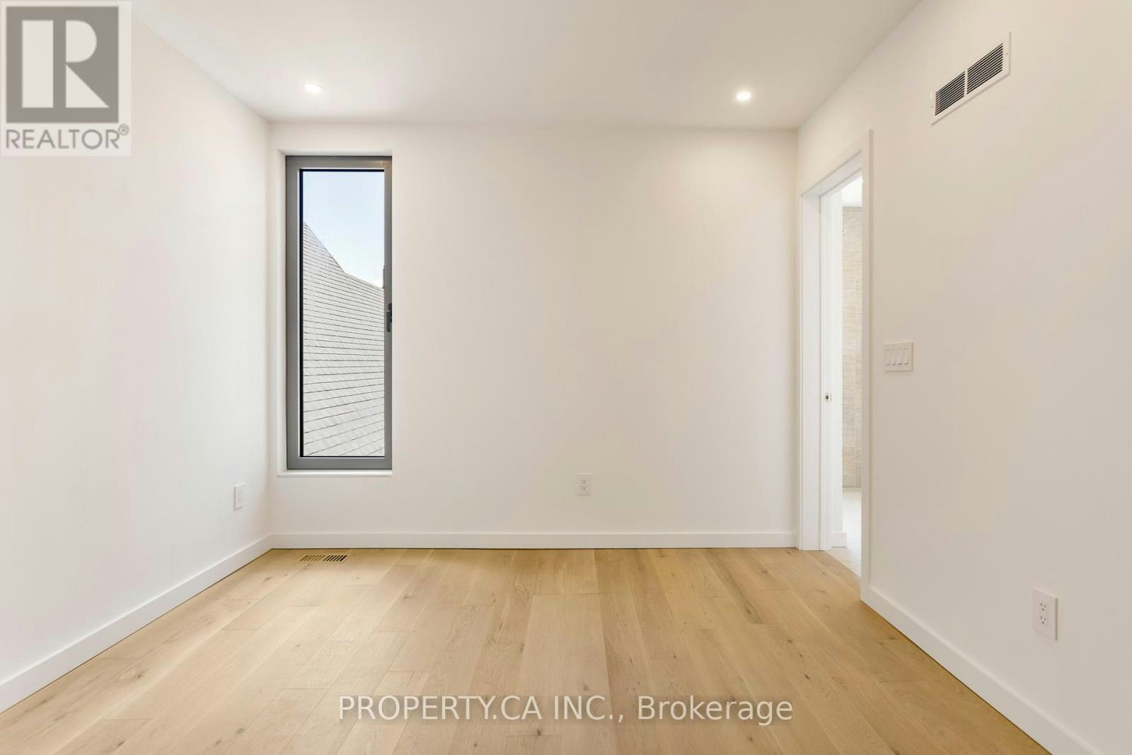 2-301 Keele Street, Toronto, ON, M6P 2K5 - 27