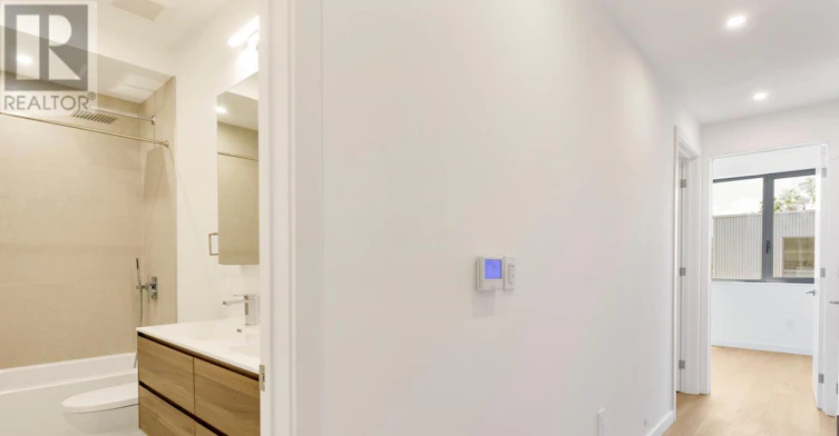 2-301 Keele Street, Toronto, ON, M6P 2K5 - 15