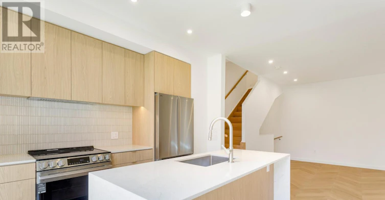 2-301 Keele Street, Toronto, ON, M6P 2K5 - 5