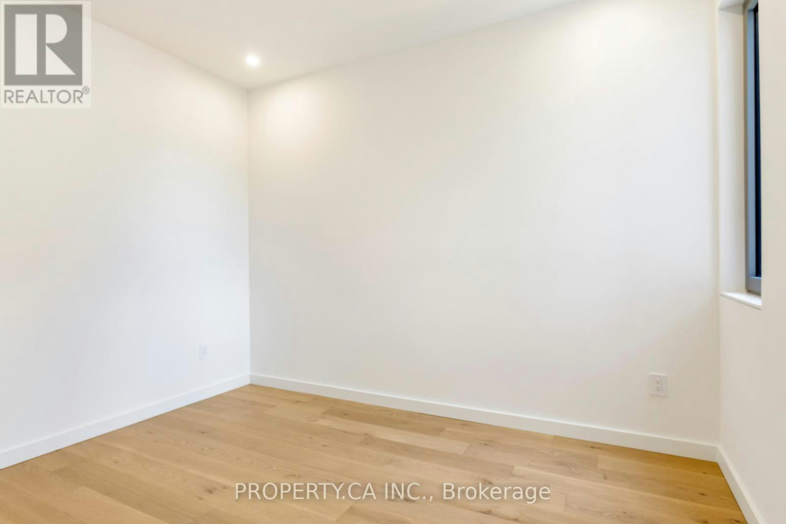 2-301 Keele Street, Toronto, ON, M6P 2K5 - 16