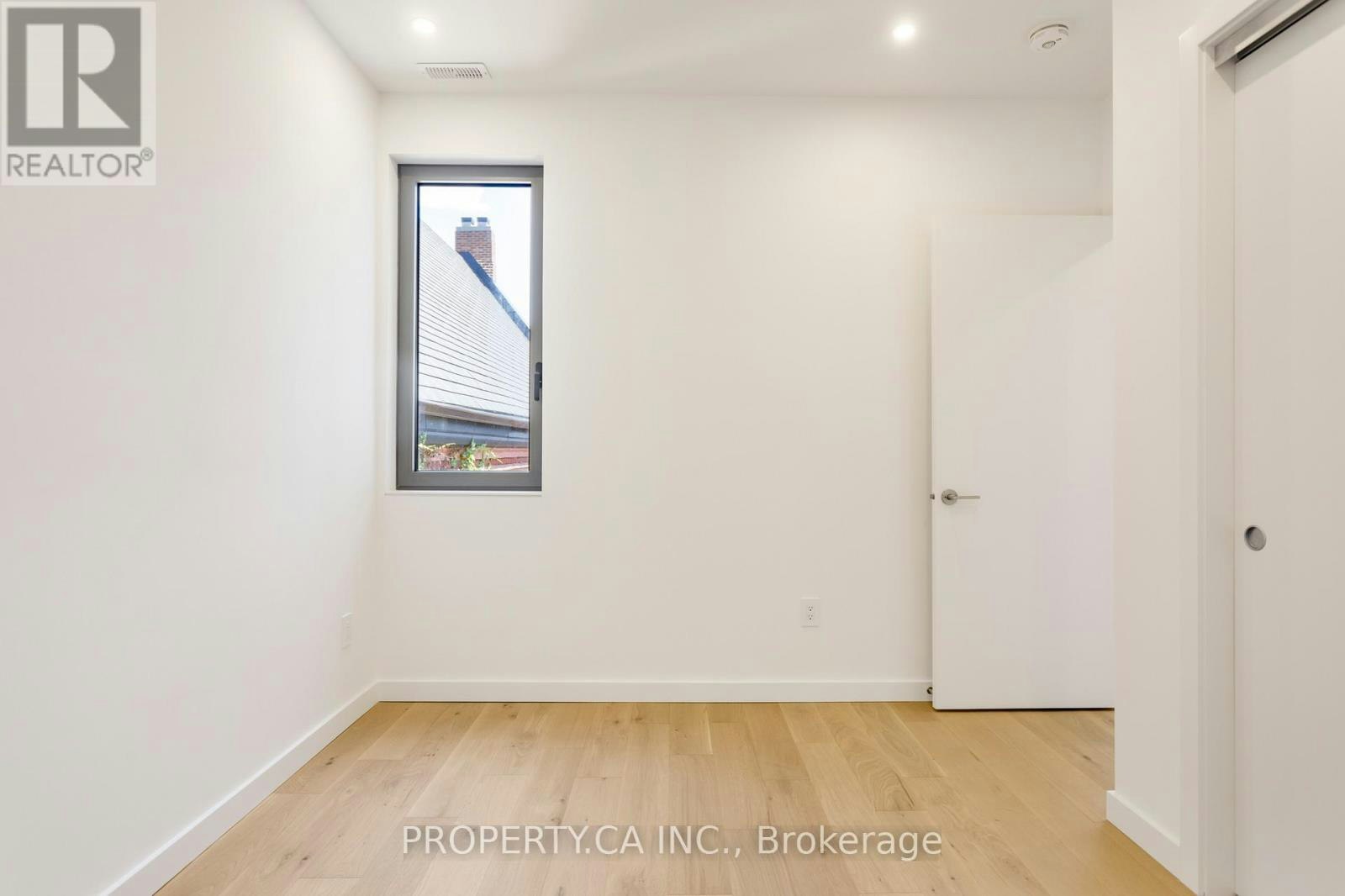 2-301 Keele Street, Toronto, ON, M6P 2K5 - 18