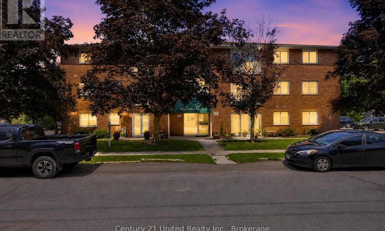 201-136 Ware Street