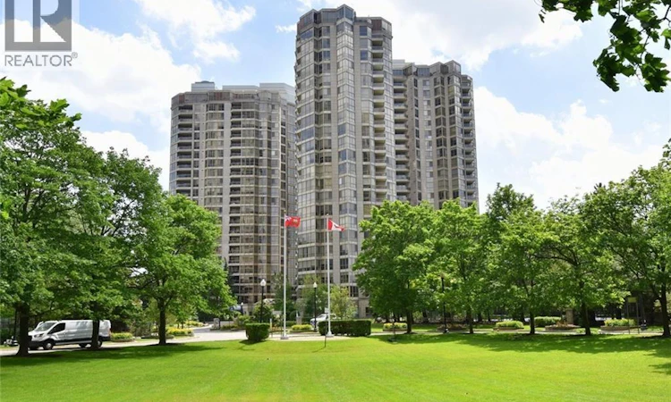 2210-55 Kingsbridge Garden Circle