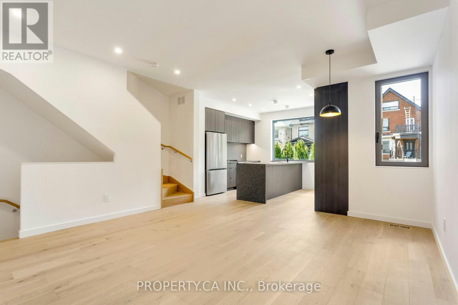 1-301 Keele Street, Toronto, ON, M6P 2K5 - 2