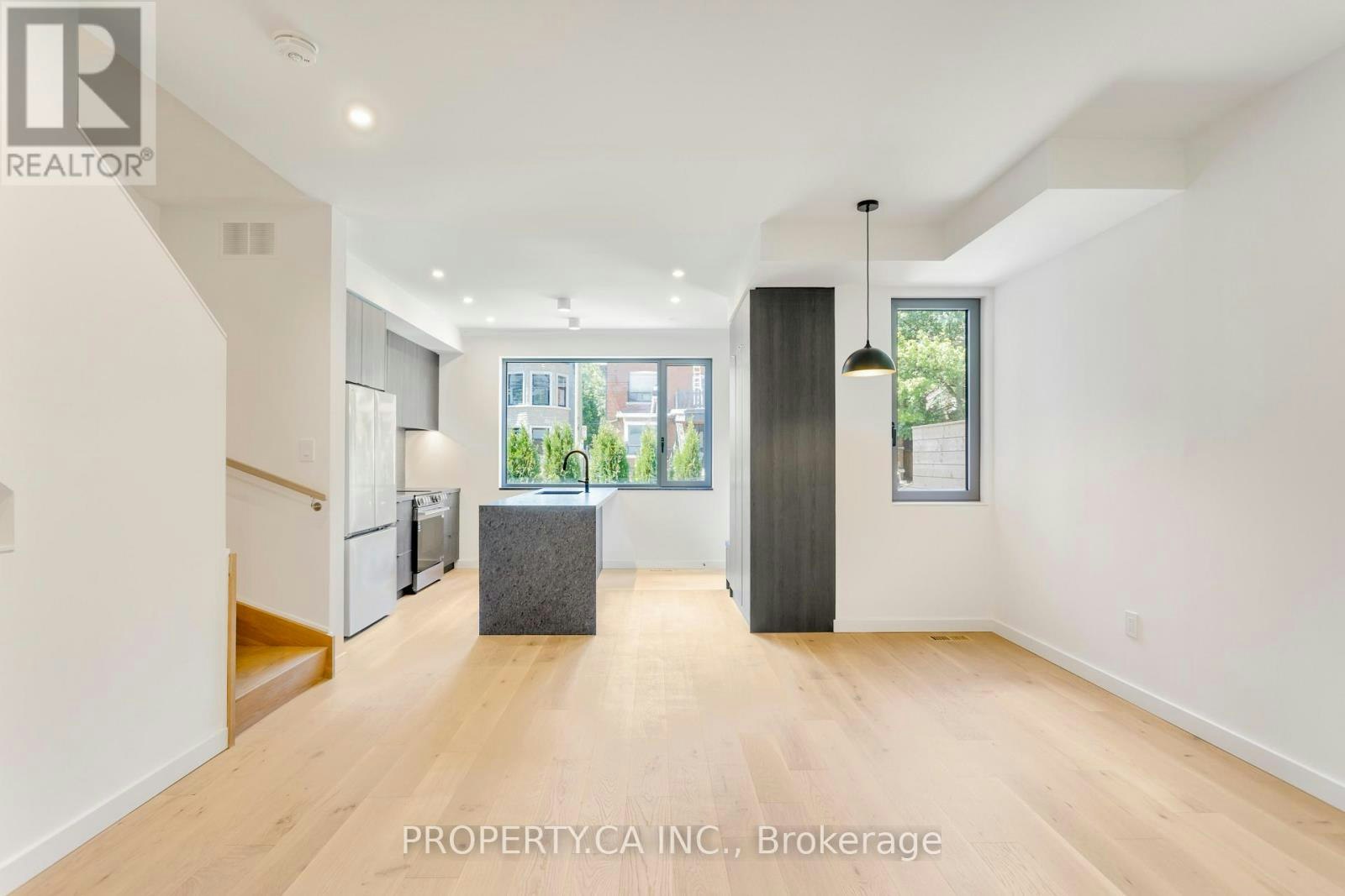 1-301 Keele Street, Toronto, ON, M6P 2K5 - 5