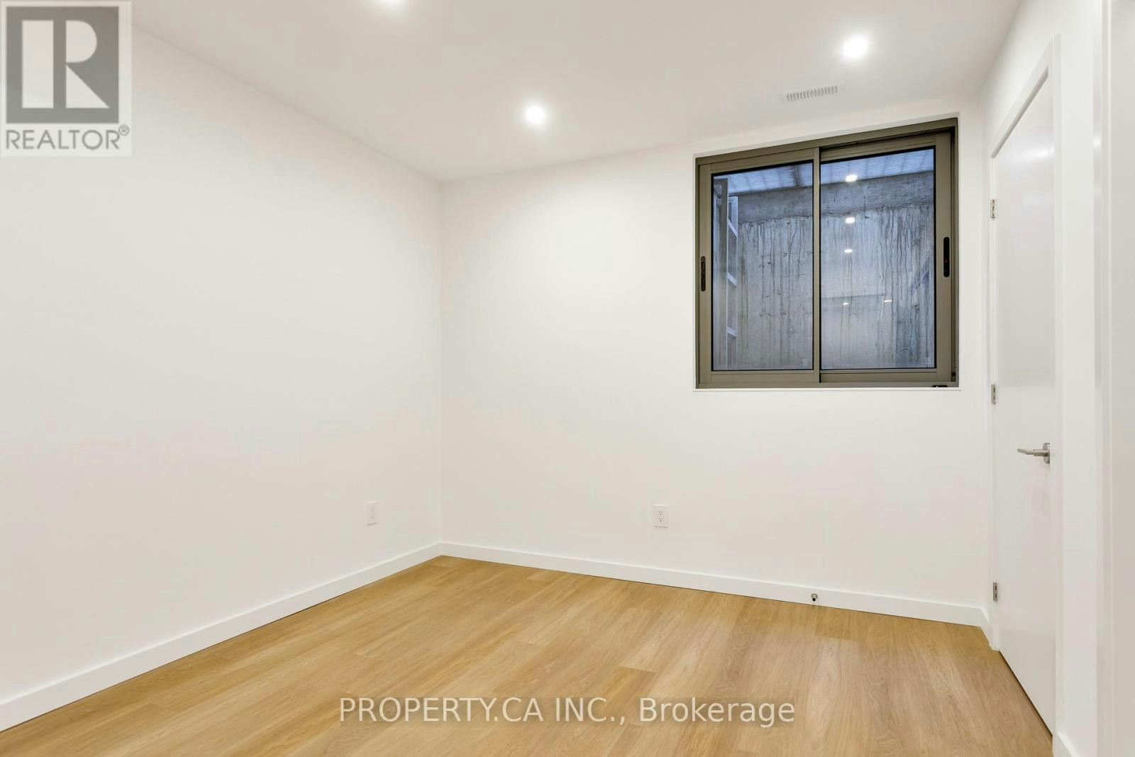 3-301 Keele Street, Toronto, ON, M6P 2K5 - 43