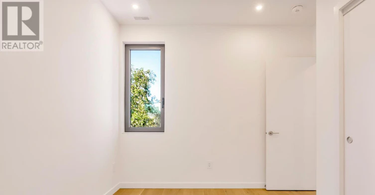 3-301 Keele Street, Toronto, ON, M6P 2K5 - 18