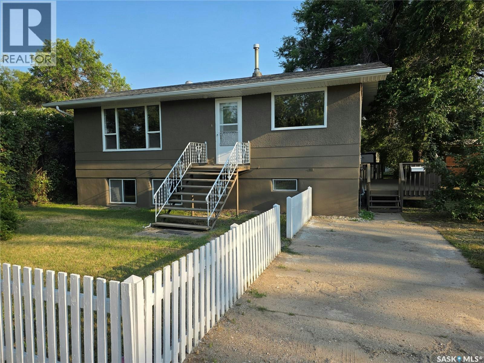 1422 Crawford Avenue, Swift Current, SK, S9H 1E9
