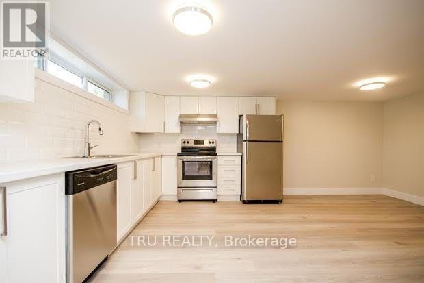 B-2430 Iris Street, Ottawa, ON, K2C 1C6 - 10