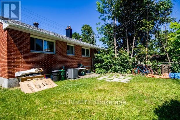 B-2430 Iris Street, Ottawa, ON, K2C 1C6 - 24