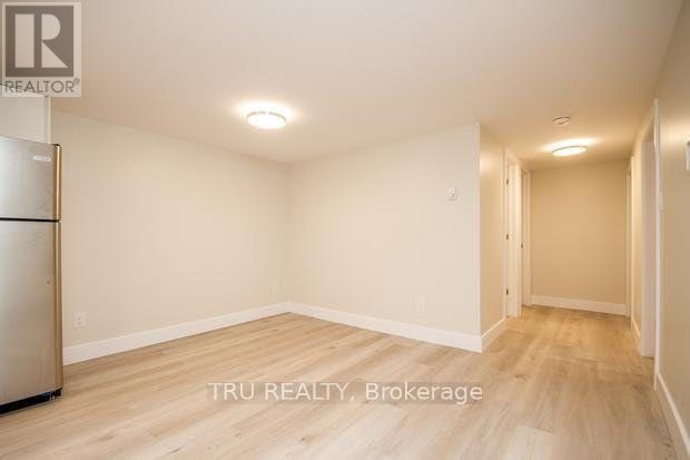 B-2430 Iris Street, Ottawa, ON, K2C 1C6 - 21