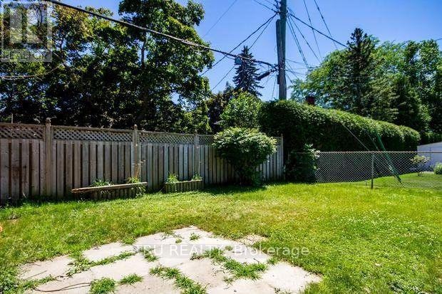 B-2430 Iris Street, Ottawa, ON, K2C 1C6 - 25