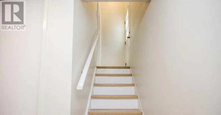 B-2430 Iris Street, Ottawa, ON, K2C 1C6 - 5
