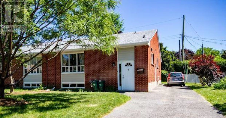 B-2430 Iris Street, Ottawa, ON, K2C 1C6