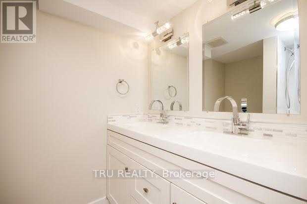 B-2430 Iris Street, Ottawa, ON, K2C 1C6 - 15