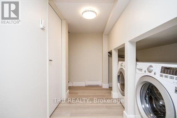 B-2430 Iris Street, Ottawa, ON, K2C 1C6 - 6