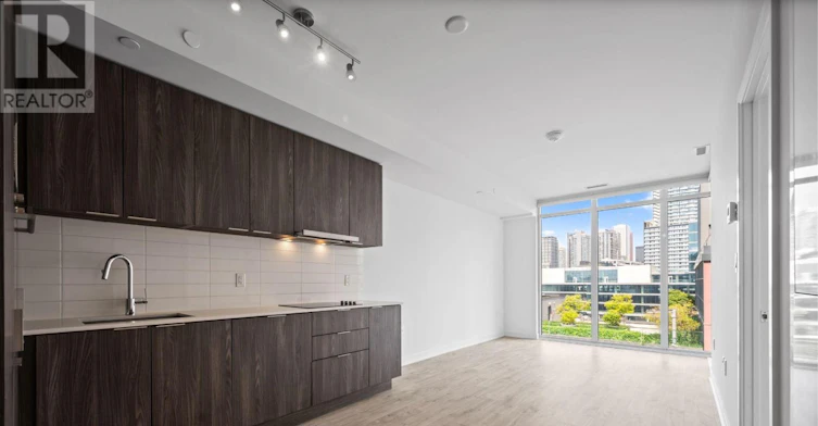 1220-576 Front Street W, Toronto, ON, M5V 0P8 - 2