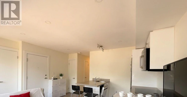 4-1175 Dovercourt Road, Toronto, ON, M6H 2Y1 - 2