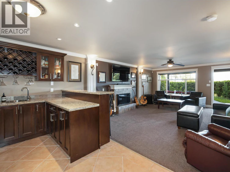 586-588 NORTH Fletcher Road, Gibsons, BC, V0N 1V9 - 22