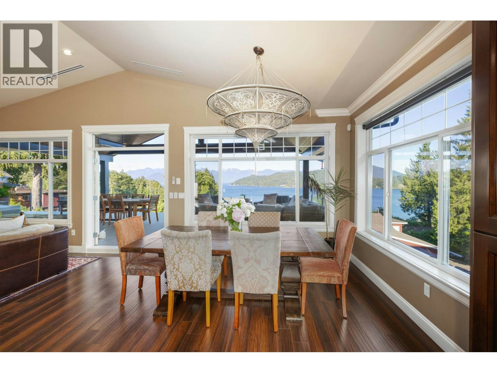 586-588 NORTH Fletcher Road, Gibsons, BC, V0N 1V9 - 10