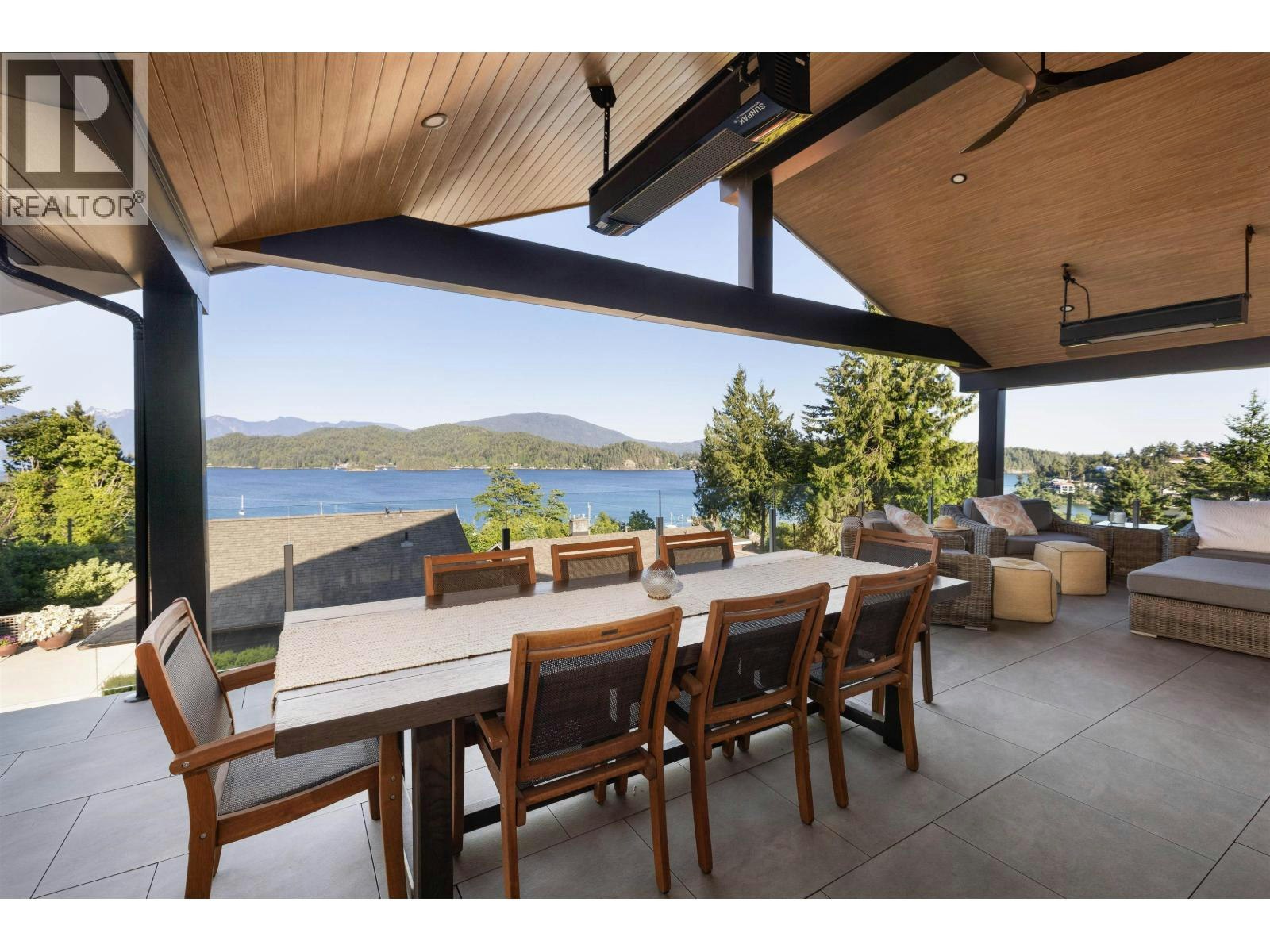 586-588 NORTH Fletcher Road, Gibsons, BC, V0N 1V9 - 13