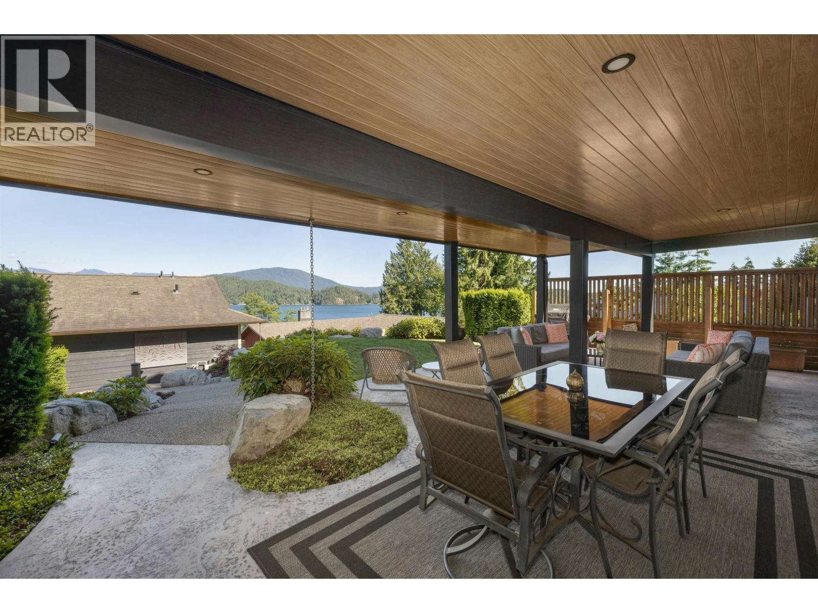586-588 NORTH Fletcher Road, Gibsons, BC, V0N 1V9 - 24