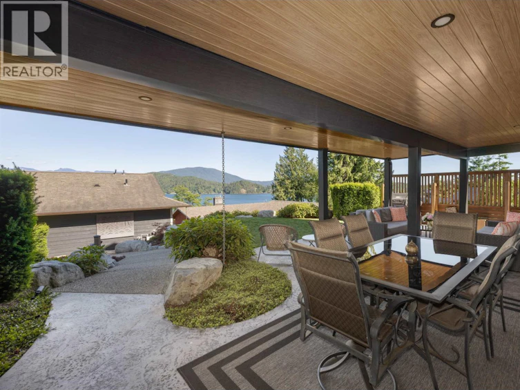 586-588 NORTH Fletcher Road, Gibsons, BC, V0N 1V9 - 24