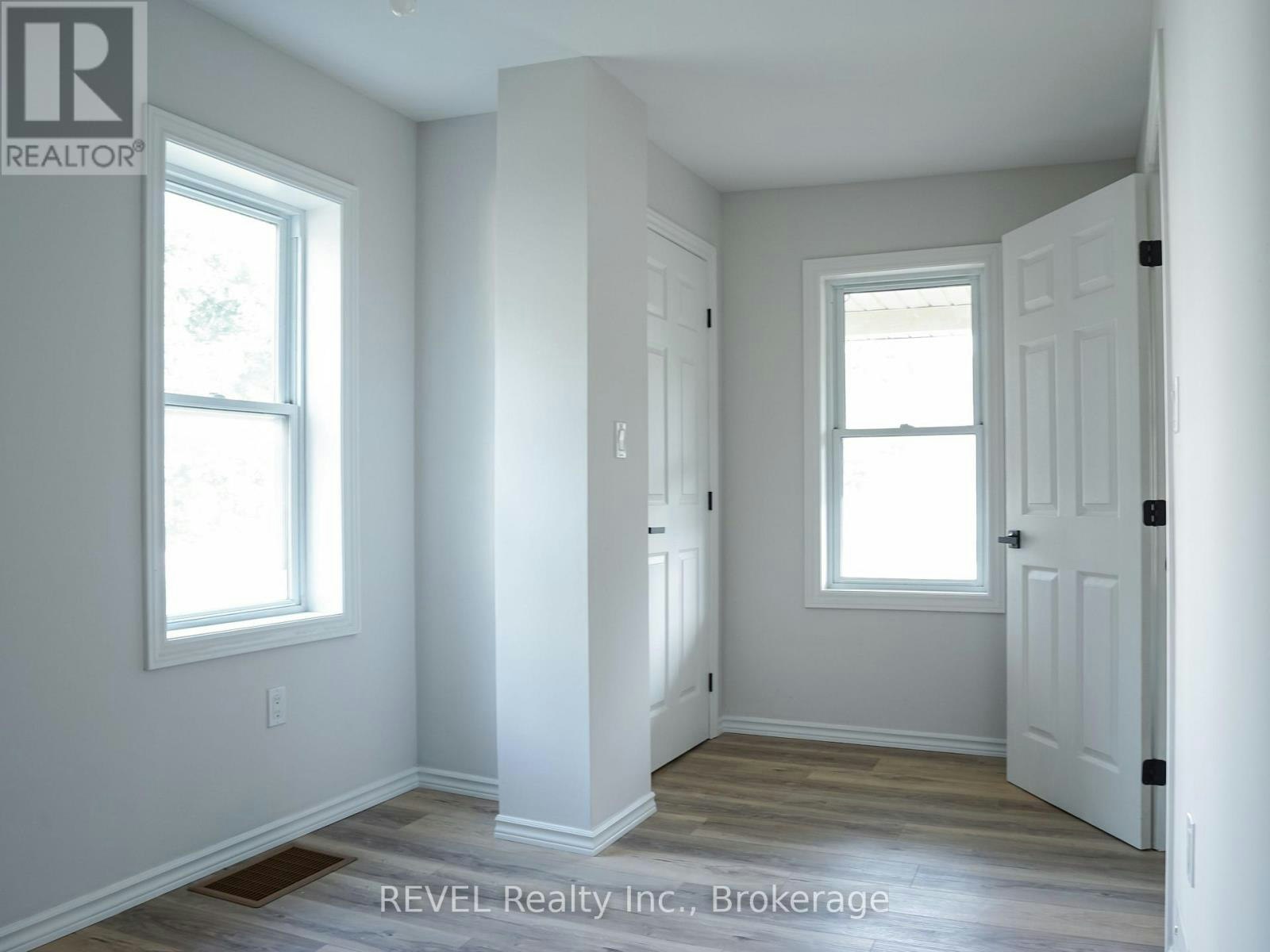 389 Glendale Avenue, St. Catharines, ON, L2T 1C3 - 8