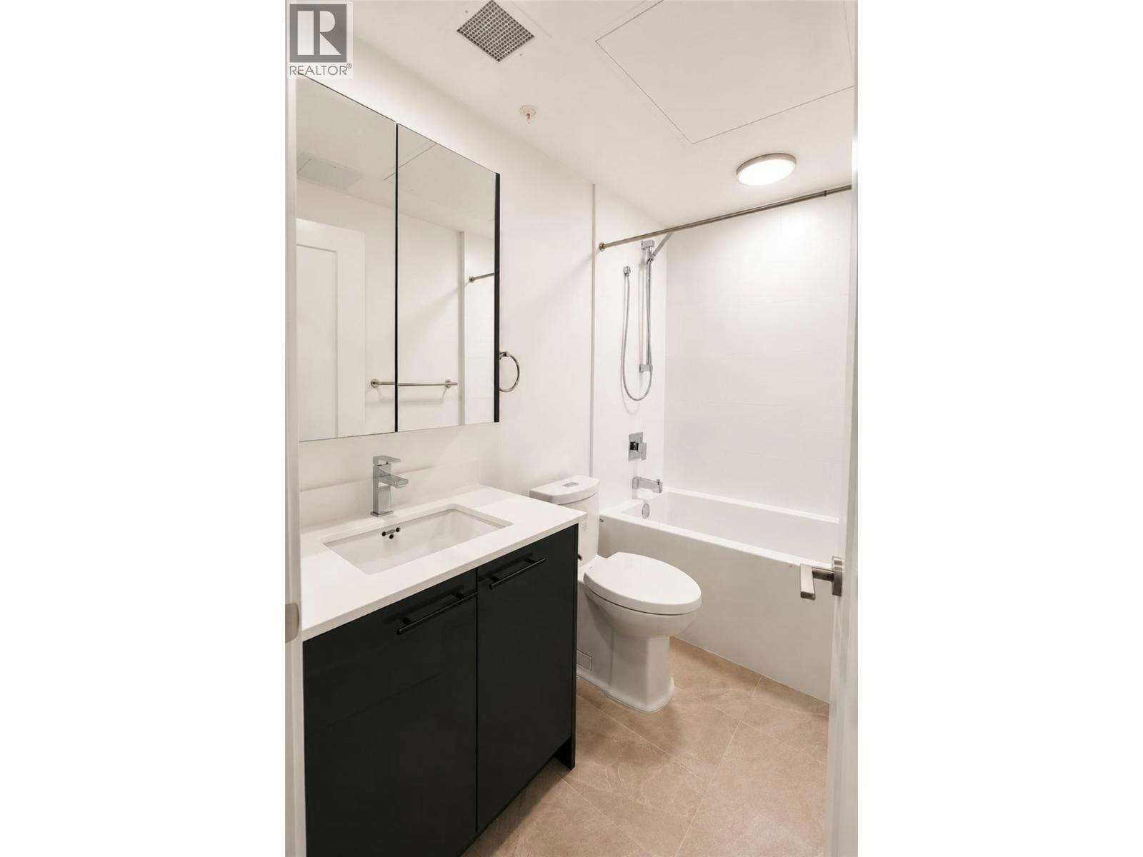 310-1380 Pridham Avenue, Kelowna, BC, V1Y 6B5 - 9
