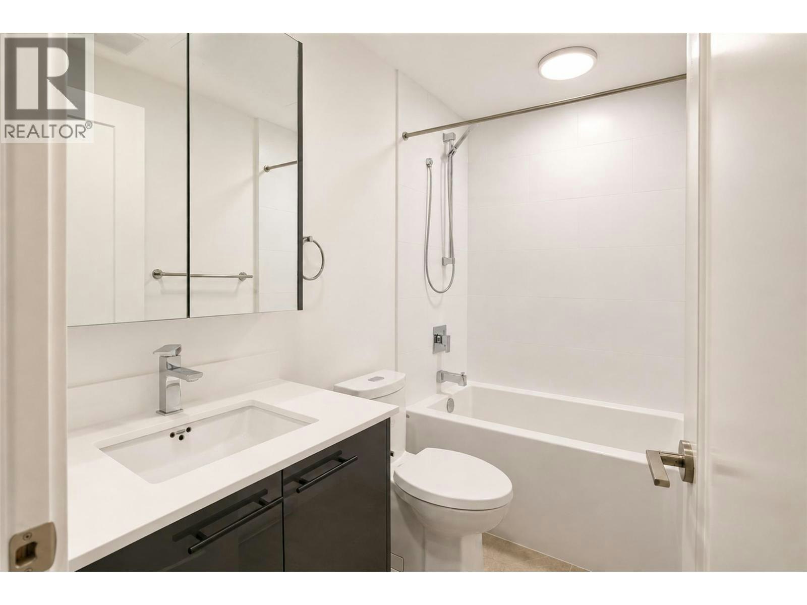 310-1380 Pridham Avenue, Kelowna, BC, V1Y 6B5 - 8