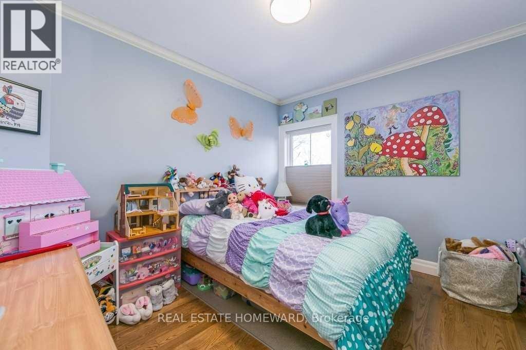 76 Redwood Avenue, Toronto, ON, M4L 2S6 - 9