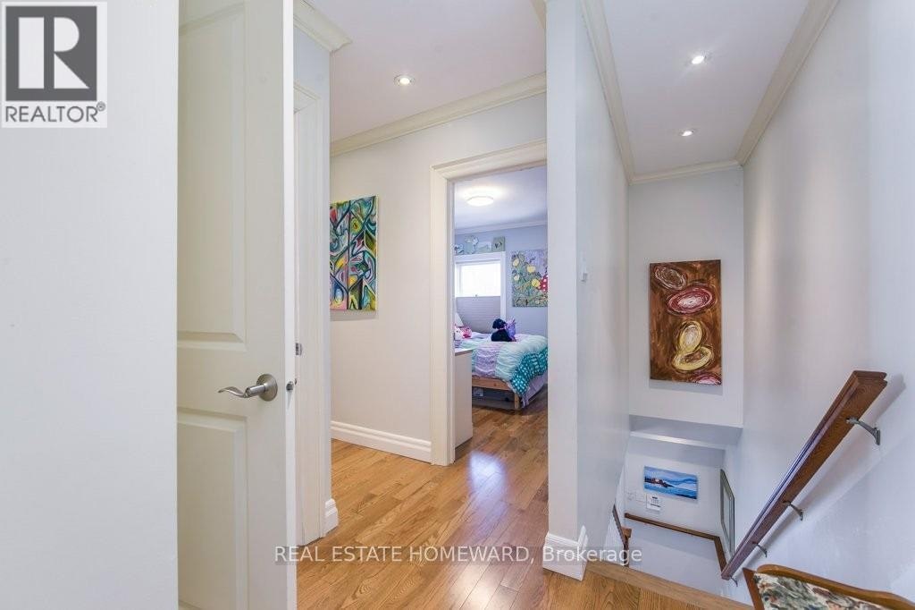 76 Redwood Avenue, Toronto, ON, M4L 2S6 - 5