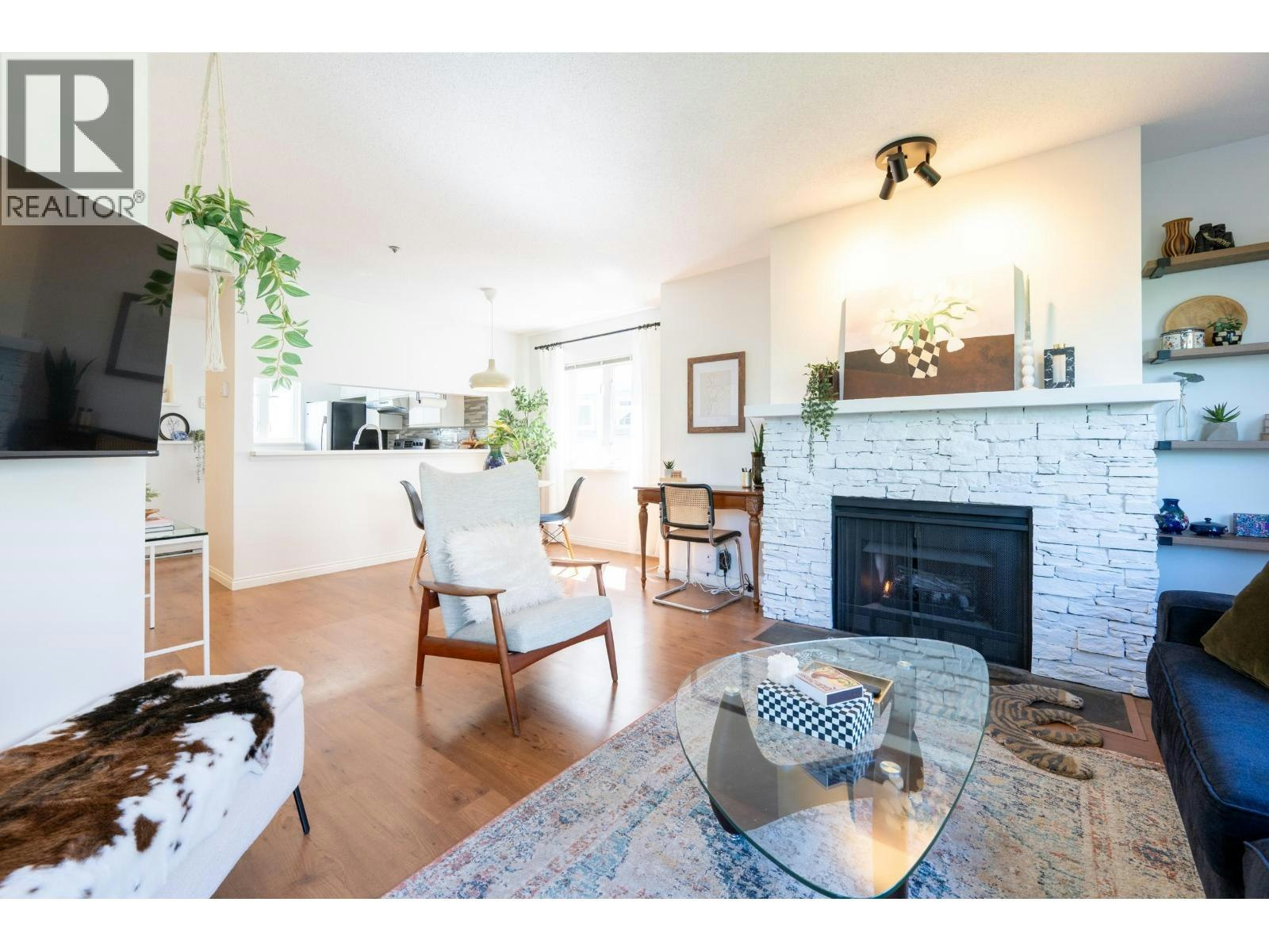 209-643 W 7th Avenue, Vancouver, BC, V5Z 1B6