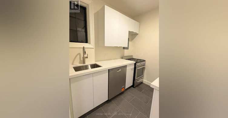 405-1 Clarendon Avenue, Toronto, ON, M4V 1H8 - 7