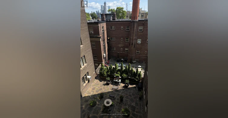 405-1 Clarendon Avenue, Toronto, ON, M4V 1H8 - 14