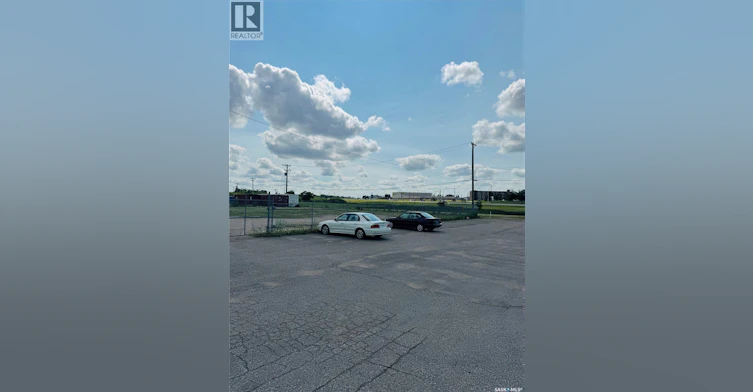 451 Circle Place, Saskatoon, SK, S7L 6X9 - 4