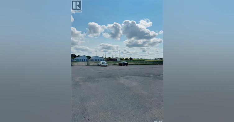 451 Circle Place, Saskatoon, SK, S7L 6X9 - 3