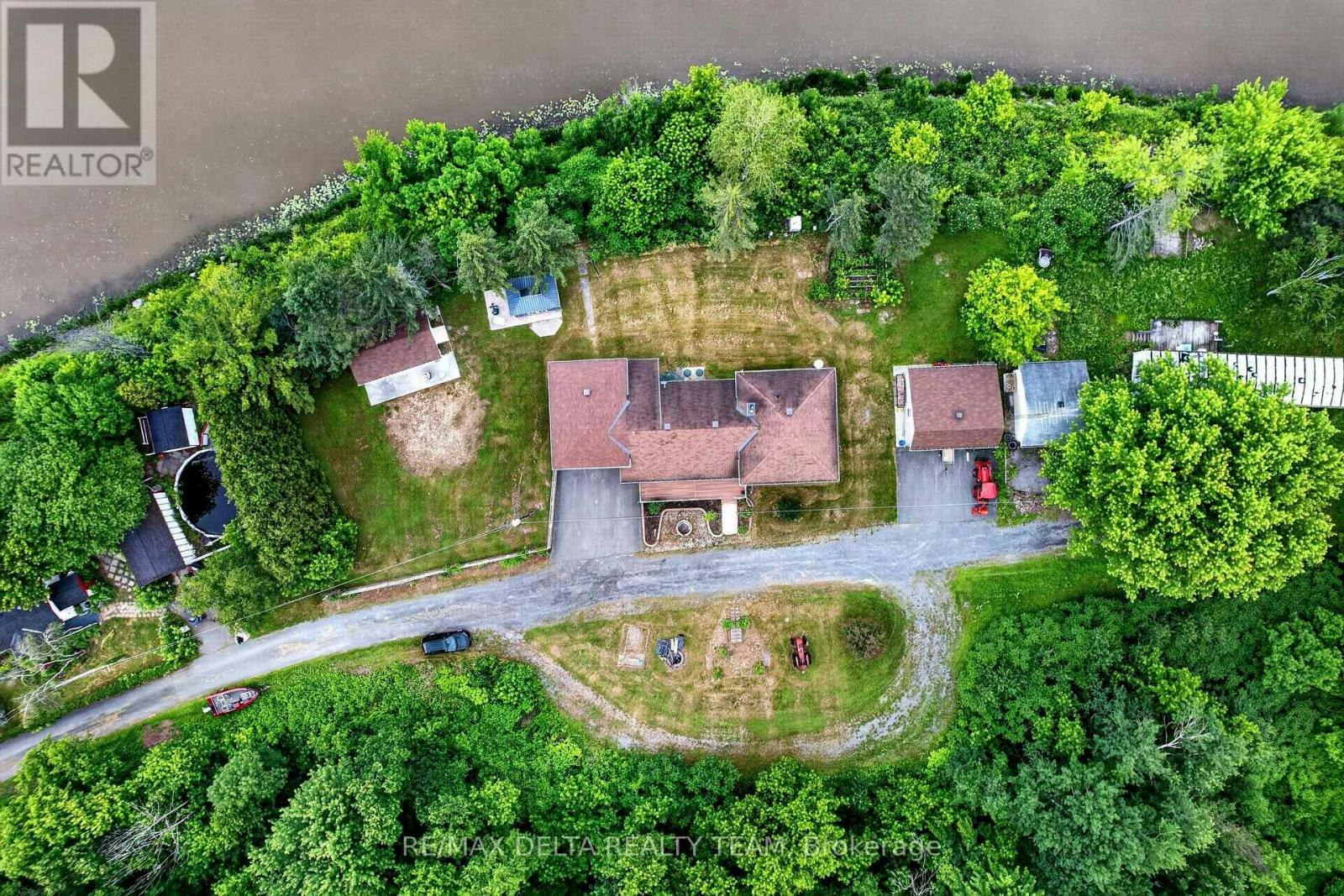 1821 Ch Bercier Road, Alfred, ON, K0B 1L0