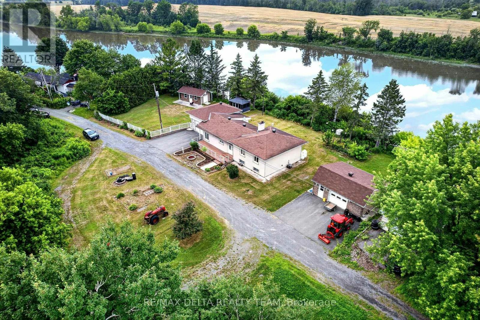 1821 Ch Bercier Road, Alfred, ON, K0B 1L0 - 2