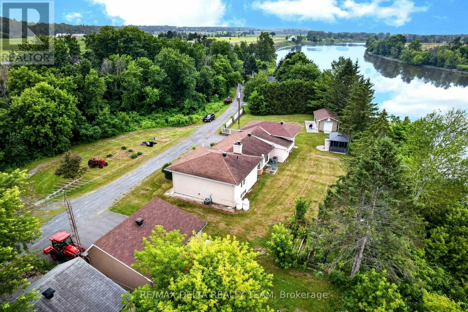 1821 Ch Bercier Road, Alfred, ON, K0B 1L0 - 3