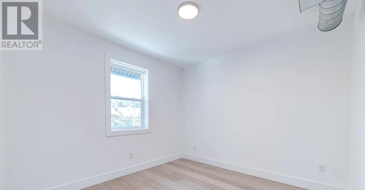 MAIN-87 Hammersmith Avenue, Toronto, ON, M4E 2W3 - 18