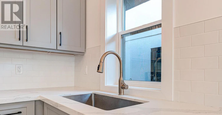 MAIN-87 Hammersmith Avenue, Toronto, ON, M4E 2W3 - 11