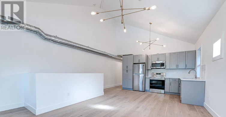 MAIN-87 Hammersmith Avenue, Toronto, ON, M4E 2W3