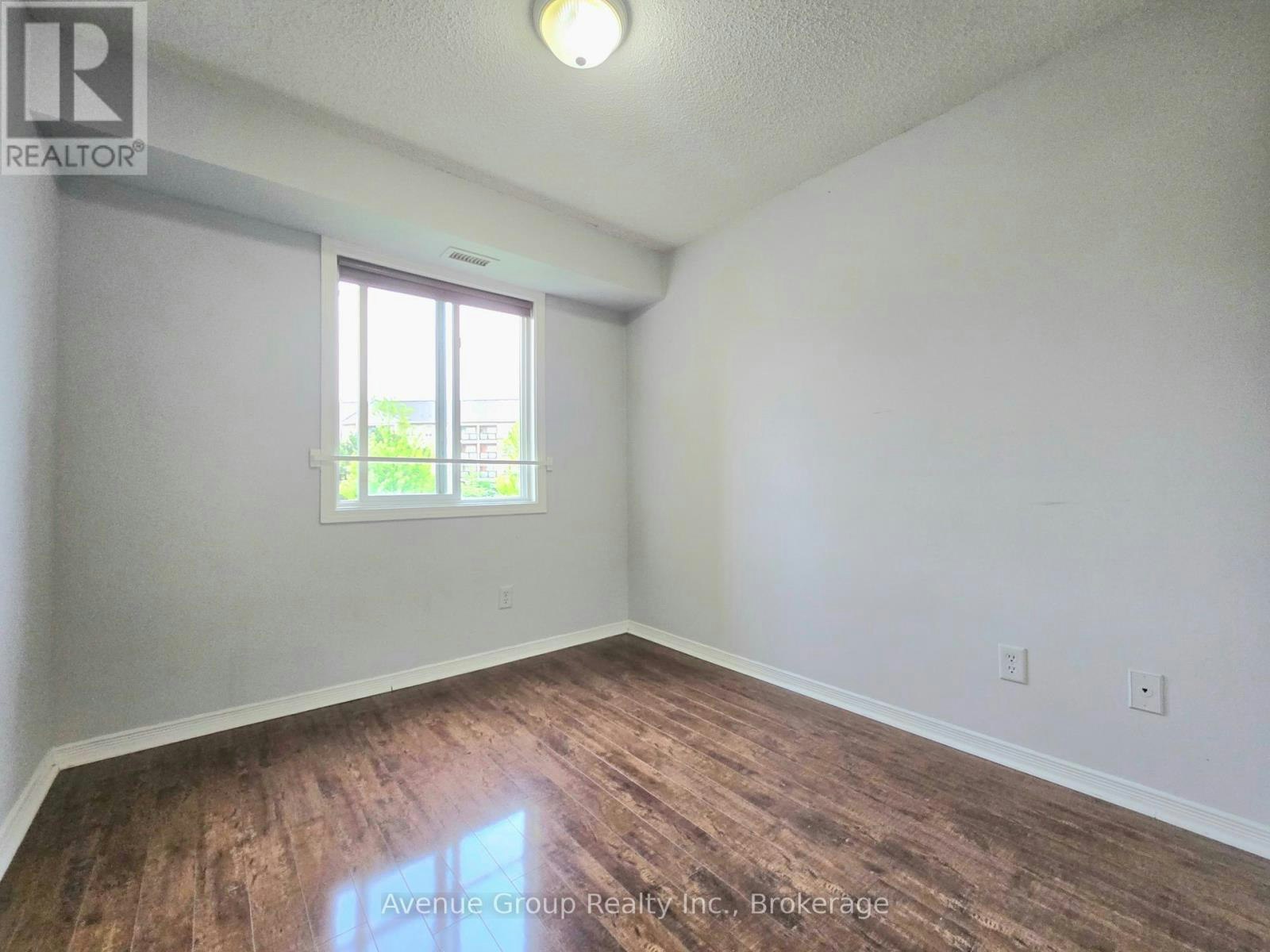 2-314 684 Room Warden Avenue, Toronto, ON, M1L 4W4 - 2