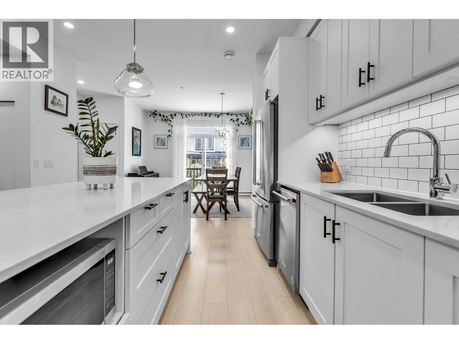 12-24021 110 Avenue, Maple Ridge, BC, V2W 0J9 - 11